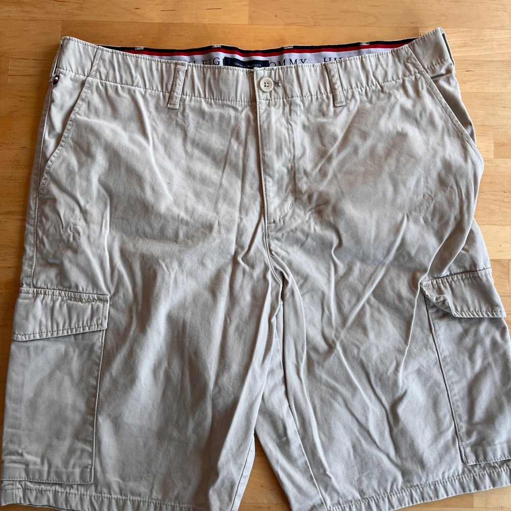 Tommy Hilfiger Beige Cargo Shorts